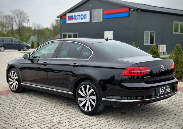 Volkswagen Passat cena 84700 przebieg: 222000, rok produkcji 2019 z Lubień Kujawski małe 562